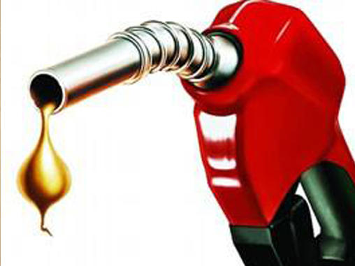 油价连跌13次后首次上调0.21元/升 春节期间或将持续上涨